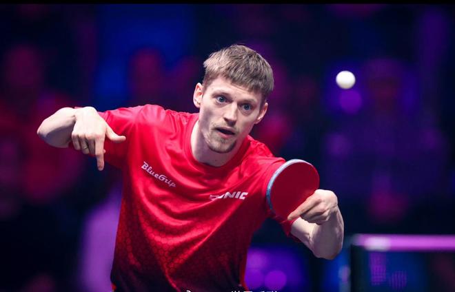 米兰体育-费德勒爆冷击败美国队，高光表现引爆全场！的简单介绍